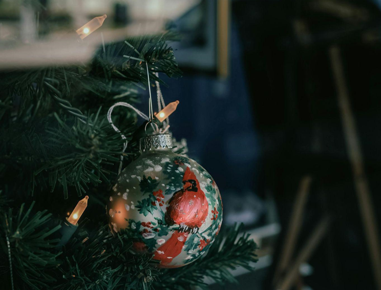 The Joy of Artificial Christmas Trees with Lights for Your Company Dinner